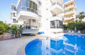 Alanya Merkez Satılık Eşyalı Havuzlu 1+1 Daire