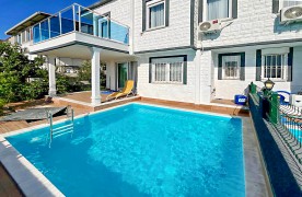 Satılık 3+1 Özel Havuzlu İkiz Villa - Türkler, Alanya